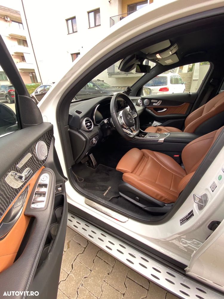 Mercedes-Benz GLC 300 e 4Matic 9G-TRONIC AMG Line - 14