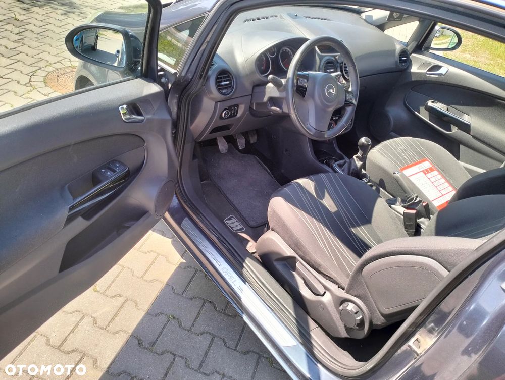 Opel Corsa 1.4 16V Active - 21