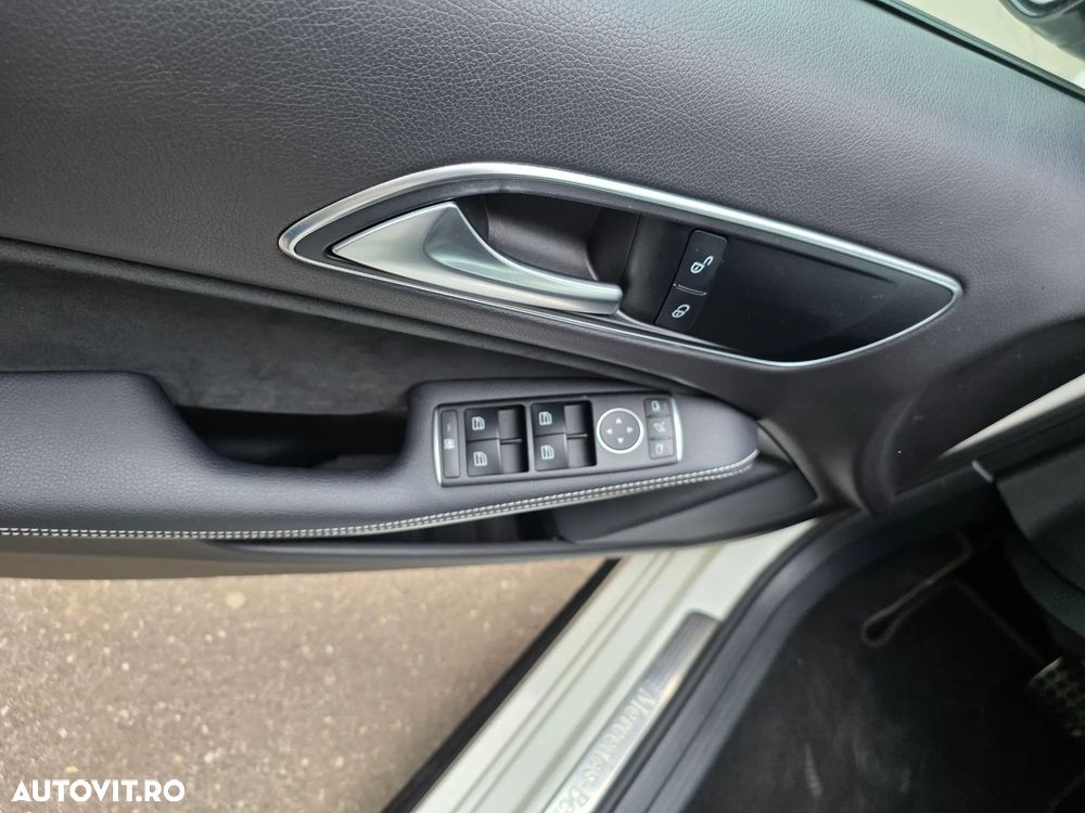Mercedes-Benz A 180 - 10