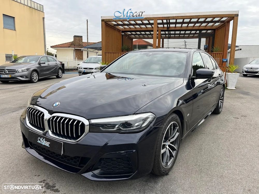 BMW 520 d Pack Desportivo M Auto - 9
