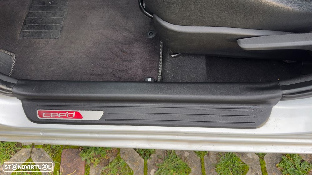 Kia Ceed SW 1.6 CRDi EX - 6