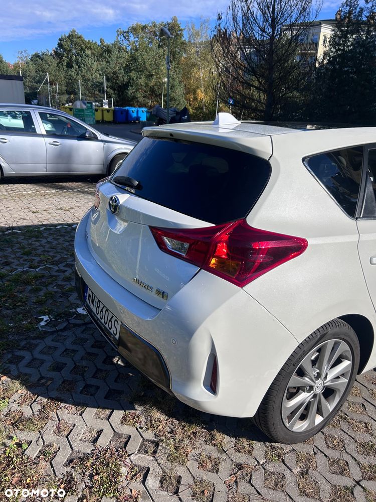 Toyota Auris 2013 photo 4