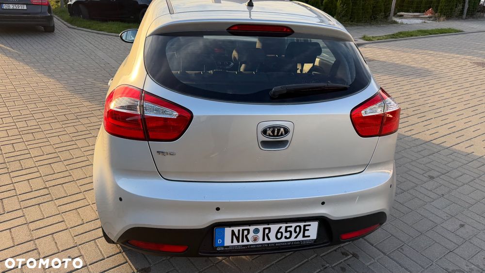 Kia Rio 1.4 Spirit - 8