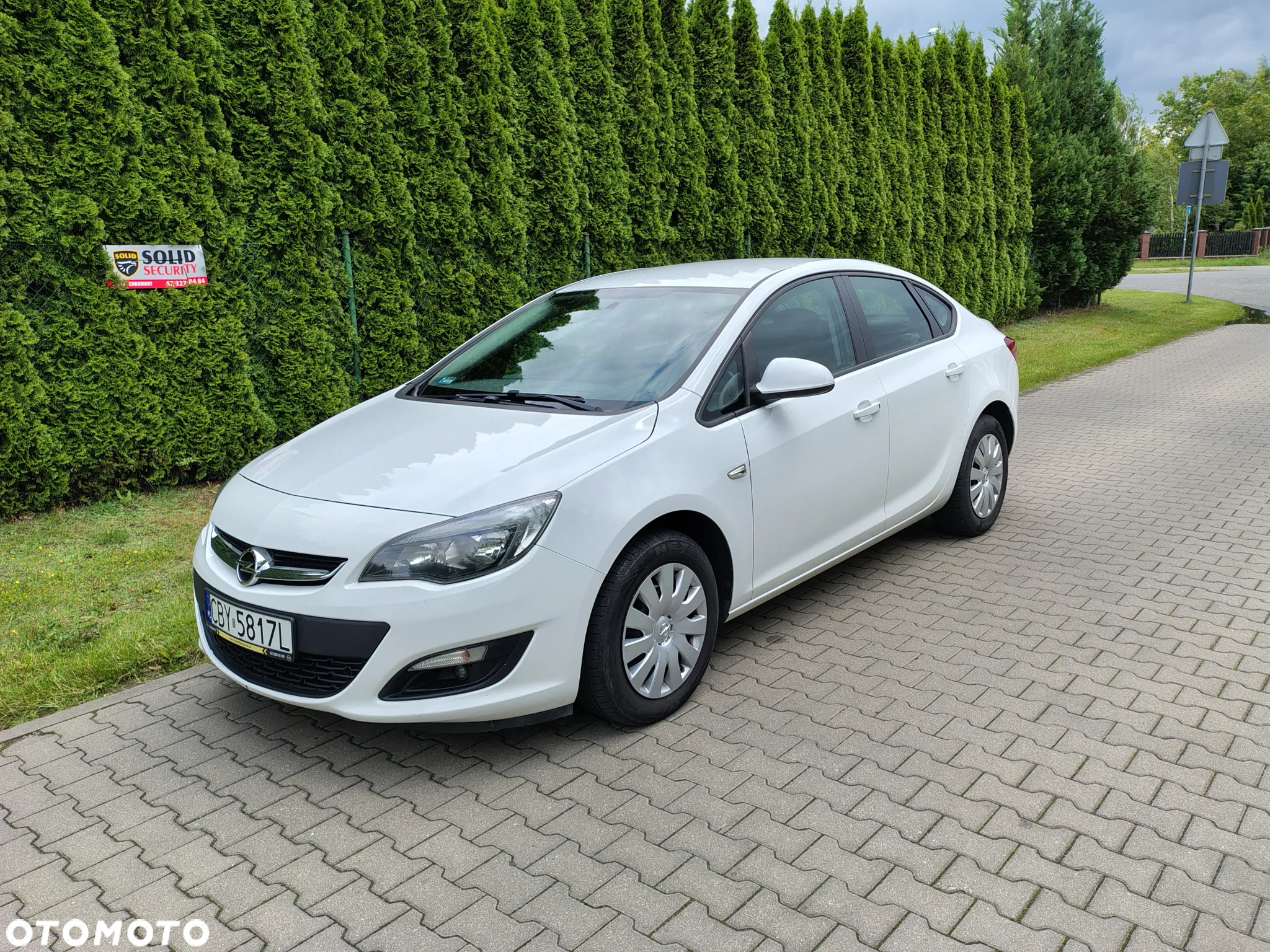 Opel Astra IV 1.4 T EU6 - 14