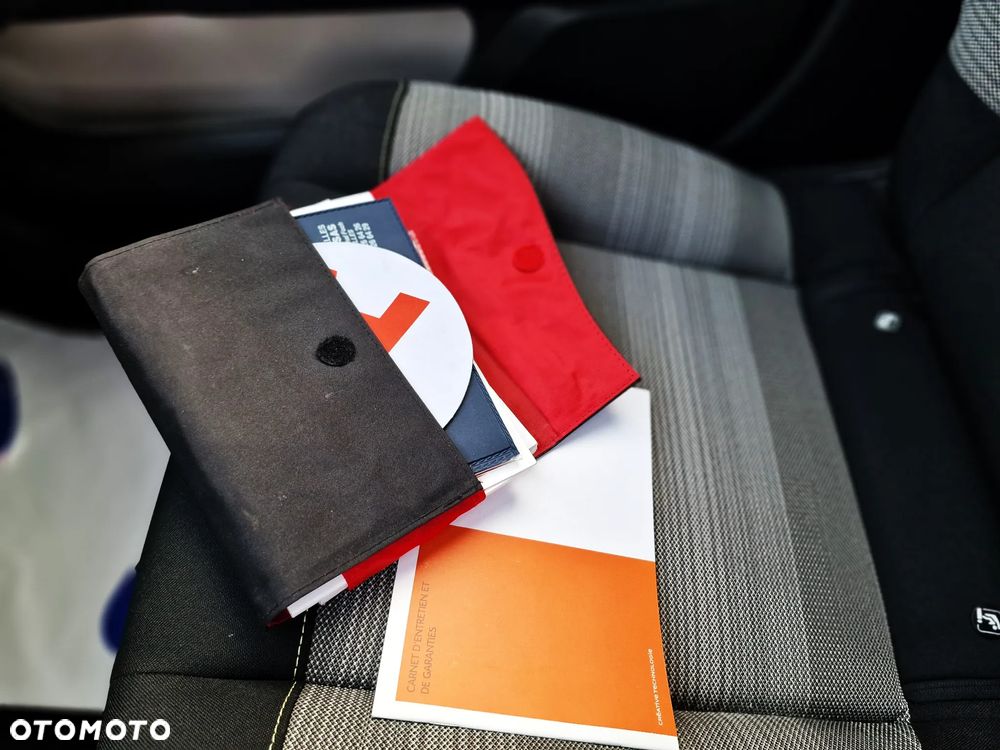 Citroën C3 Pure Tech VTi 82 Exclusive - 32