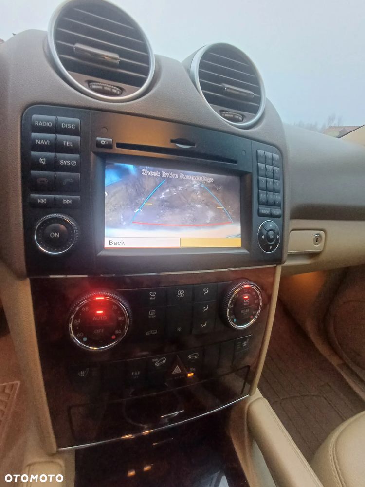 Mercedes-Benz ML 350 4Matic 7G-TRONIC Grand Edition - 30