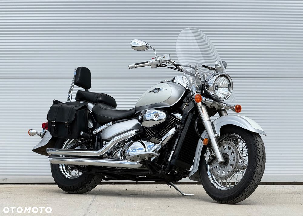 Suzuki VL 800 Volusia - Boulevard C50 - 1