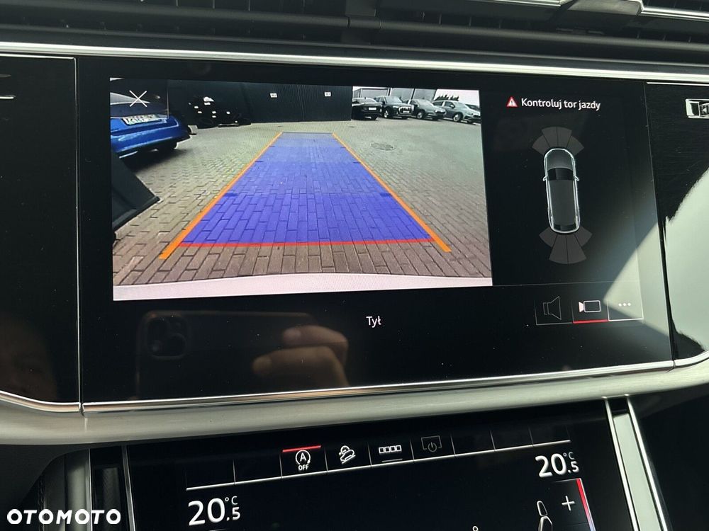 Audi Q8 - 25