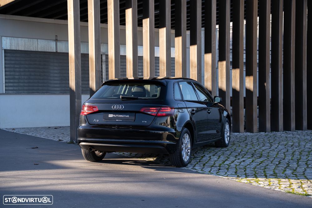 Audi A3 Sportback 1.6 TDI Attraction - 6