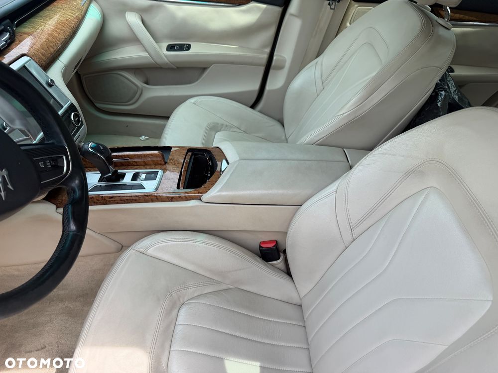 Maserati Quattroporte - 13
