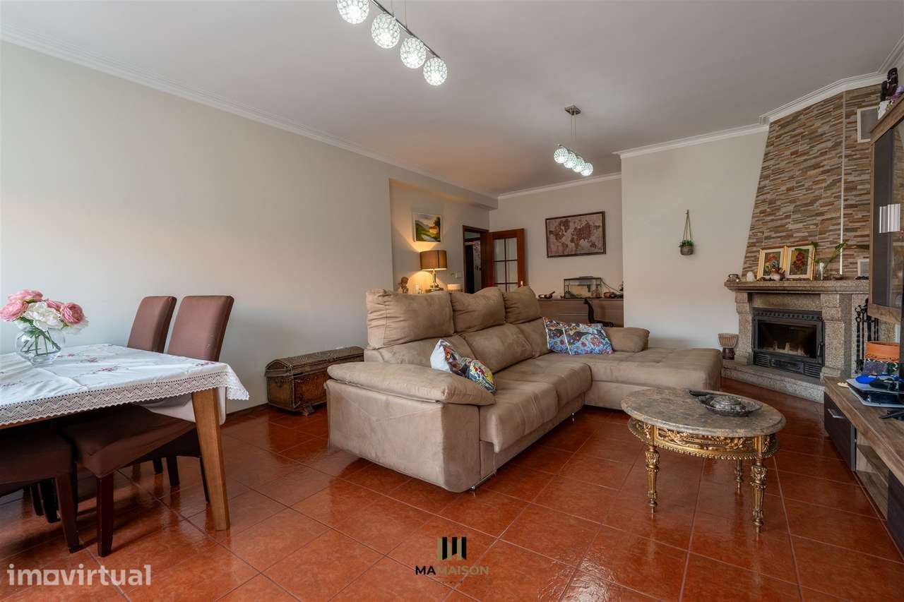 T3 LAMEGO | 2 GARAGENS BOX | 2º PISO - Grande imagem: 2/44