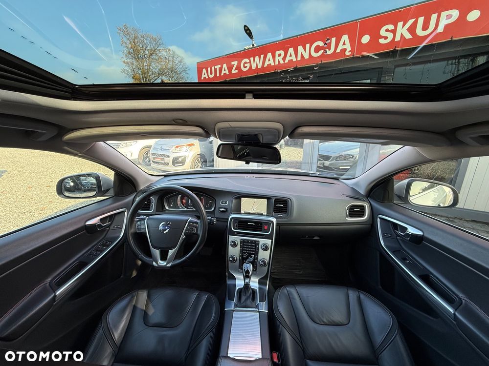 Volvo V60 D4 Drive-E Ocean Race - 13