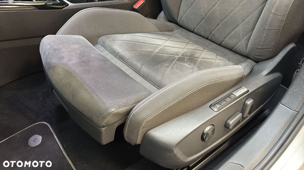 Volkswagen Golf 2.0 TDI Style DSG - 16