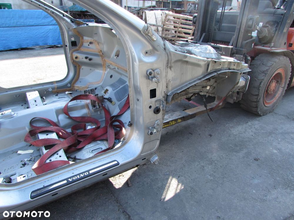VOLVO V60 CC CROSS COUNTRY LIFT 13-17 CWIARTKA PODLUZNICA PRZOD PRAWA PROG 477 - 4
