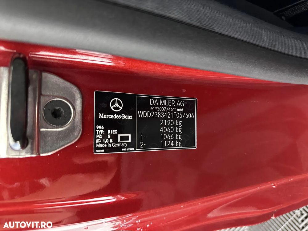 Mercedes-Benz E 200 Coupe 9G-TRONIC AMG Line - 12