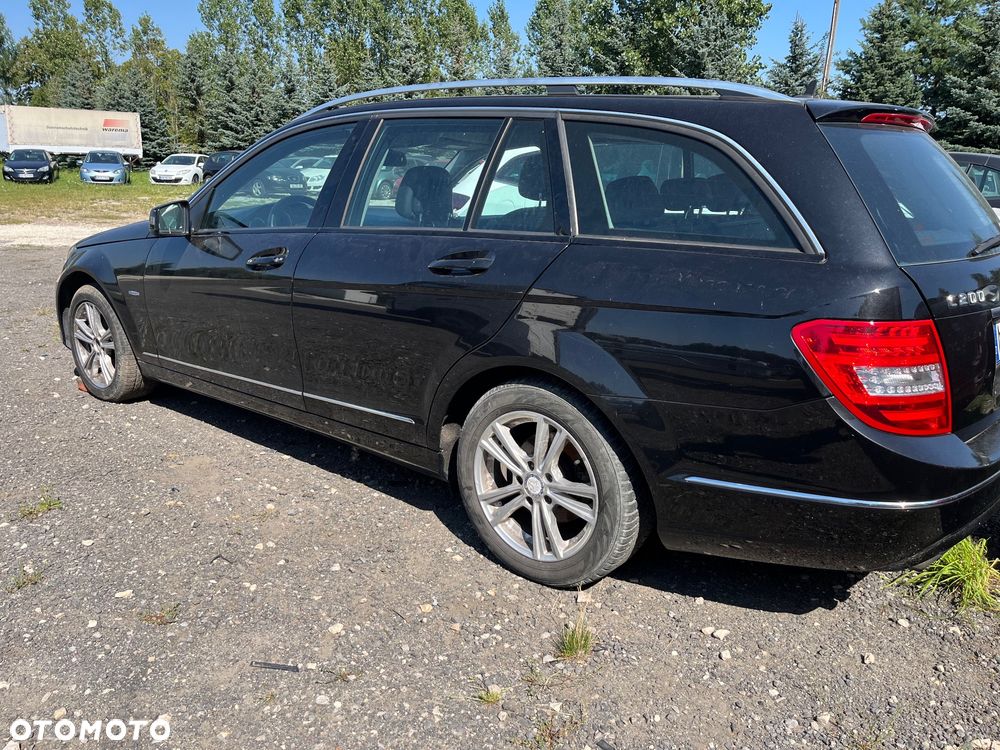 Mercedes-Benz Klasa C 200 T CDI Avantgarde Edition - 3