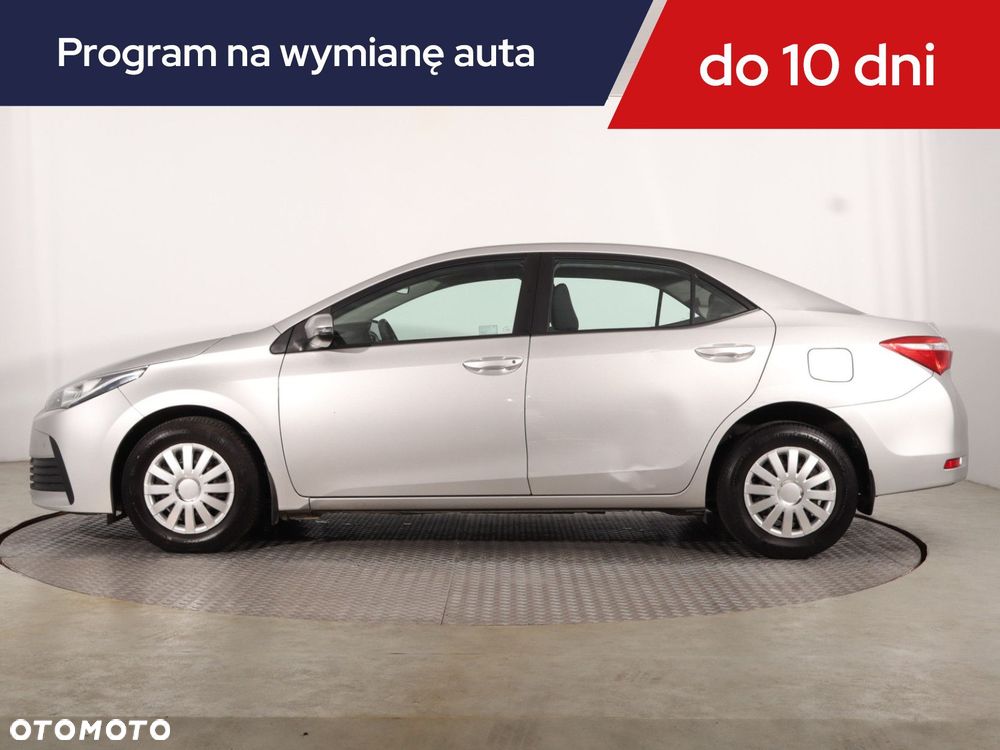 Toyota Corolla - 4