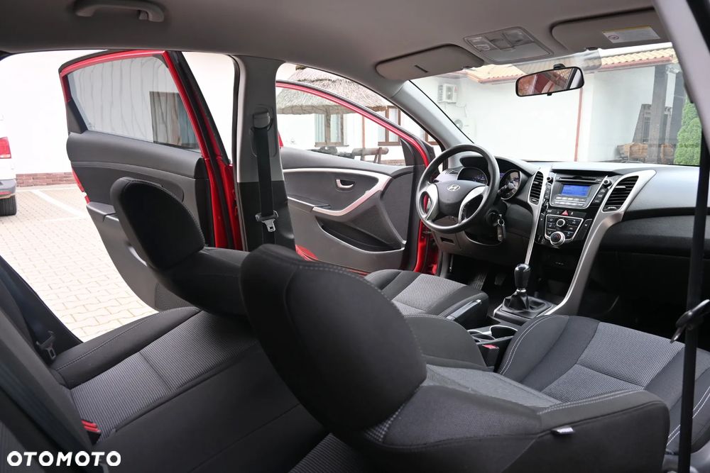 Hyundai i30 1.4 Comfort - 24