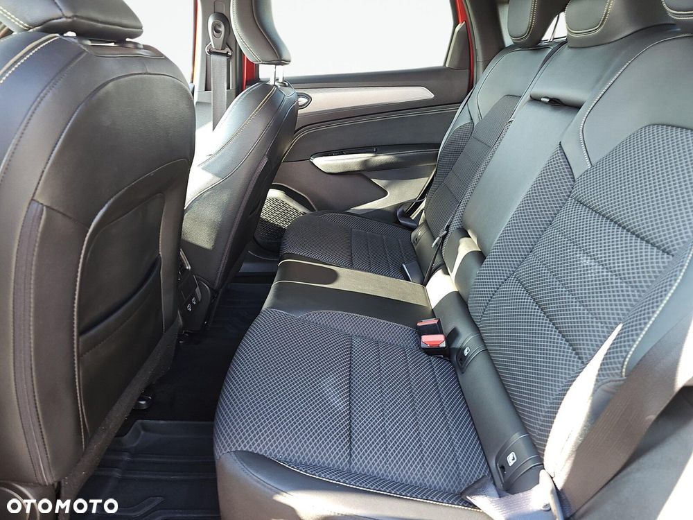 Renault Arkana 1.6 E-TECH Techno MMT - 24