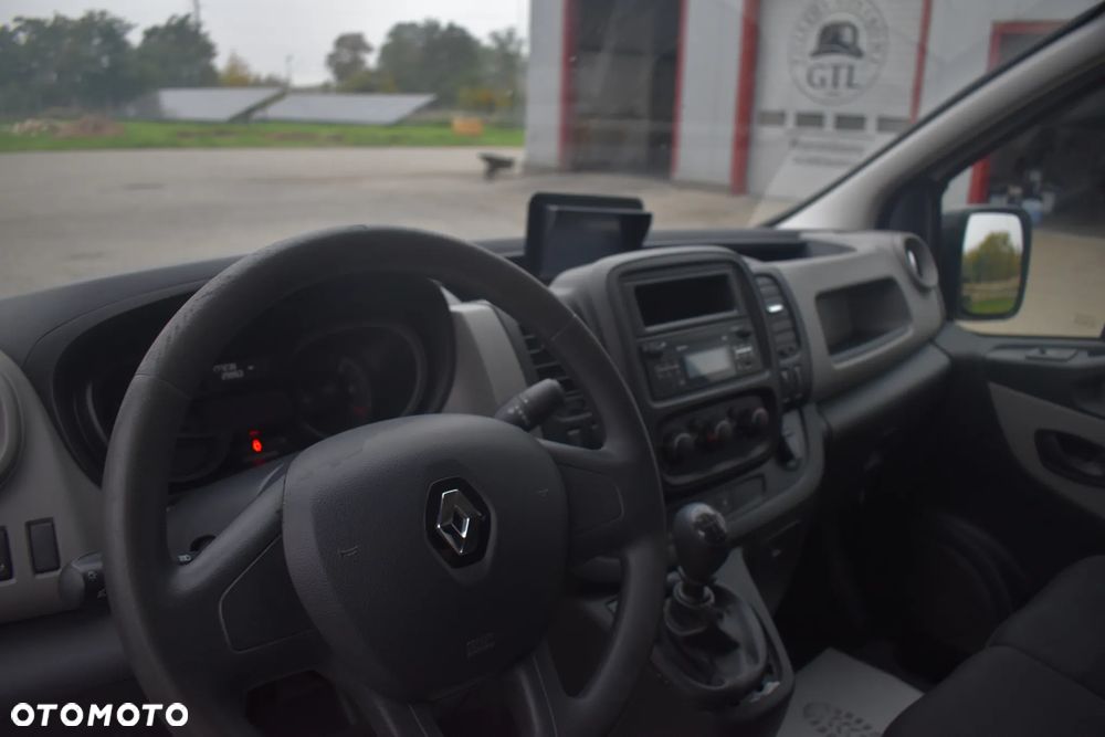 Renault Trafic - 18