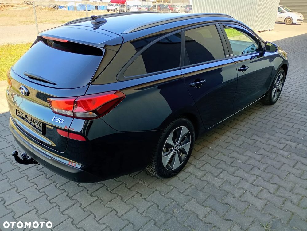 Hyundai i30 1.6 CRDI DCT Intro - 6