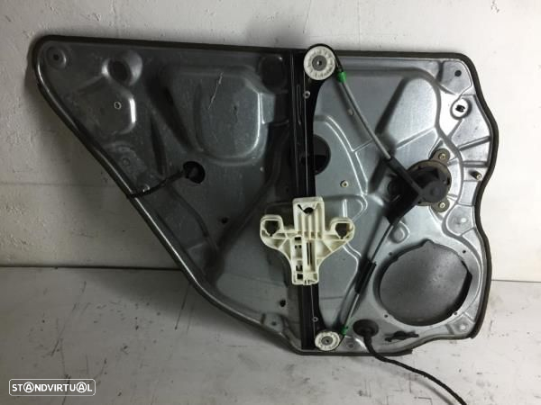 Elevador Tras Dto  Volkswagen Polo (9N_) - 3