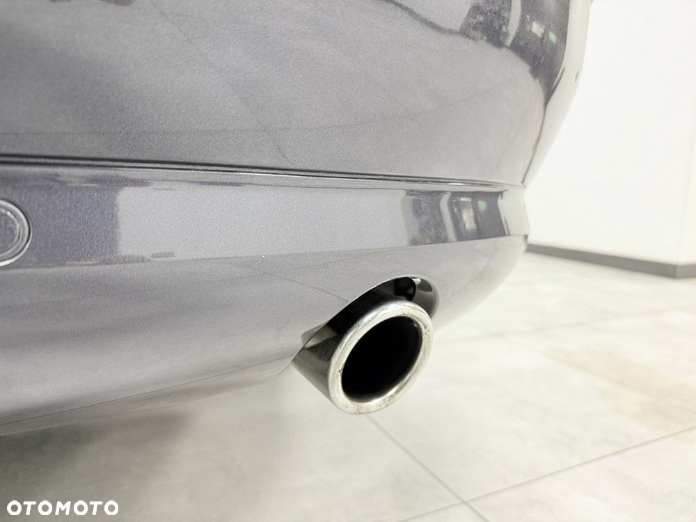 Audi A8 4.2 Quattro - 15