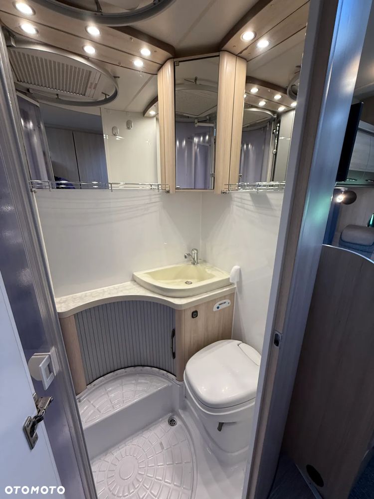 Hobby Kamper,camper I właściciel garażowany 6-osób - 19