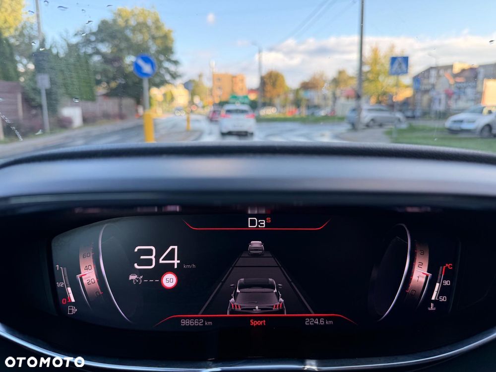 Peugeot 5008 1.6 PureTech GT Line S&S EAT8 - 26