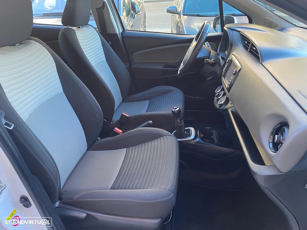 Toyota Yaris 1.0 VVT-i - 32