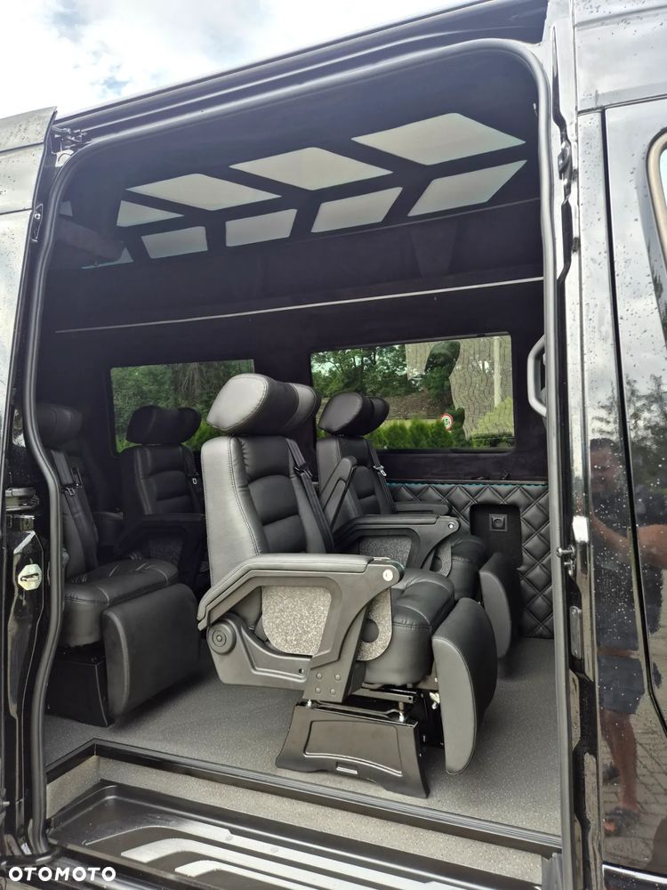 Mercedes-Benz Sprinter - 6
