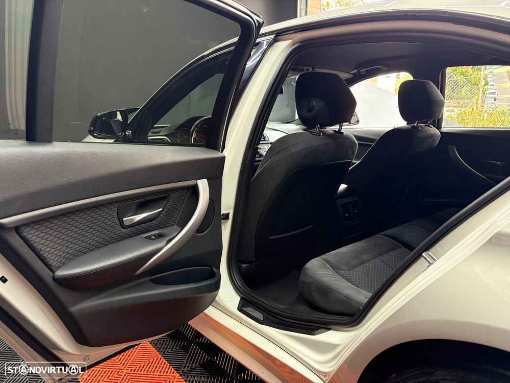 BMW 320 d xDrive Pack M - 40