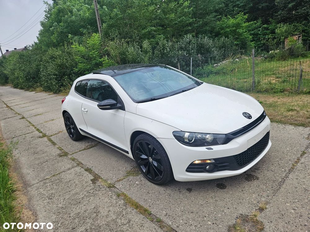 Volkswagen Scirocco 2.0 TSI DSG - 2