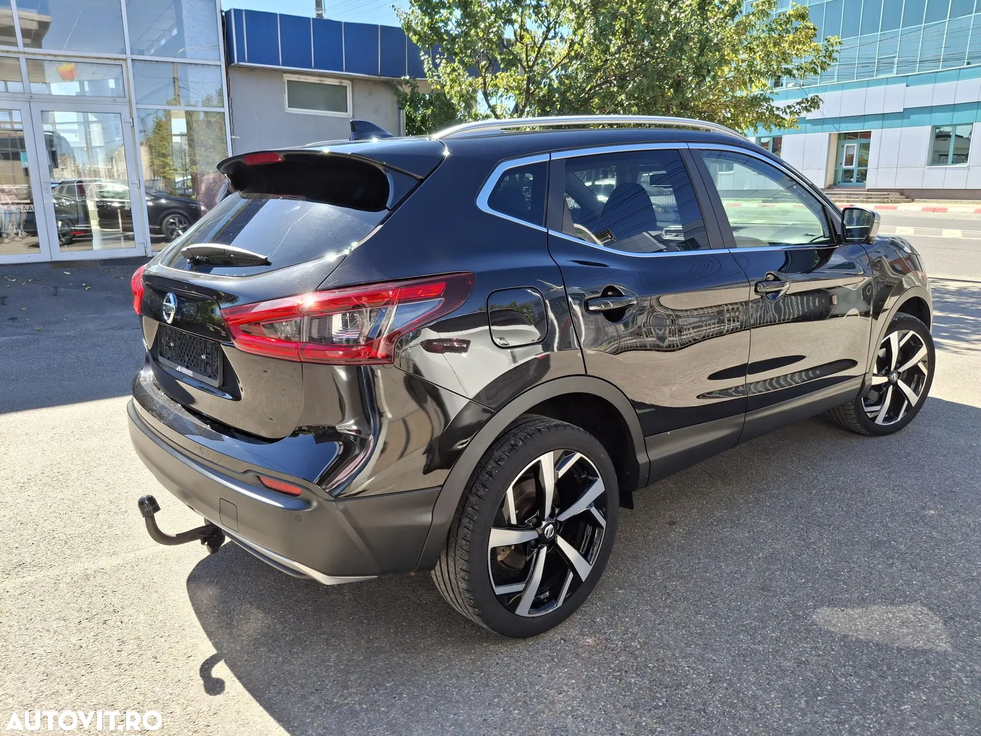 Nissan Qashqai 1.3 DIG-T TEKNA+ - 4