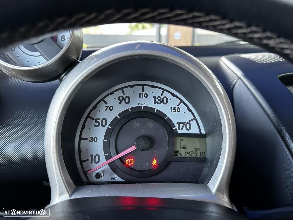 Toyota Aygo 1.0 Style Pack - 19