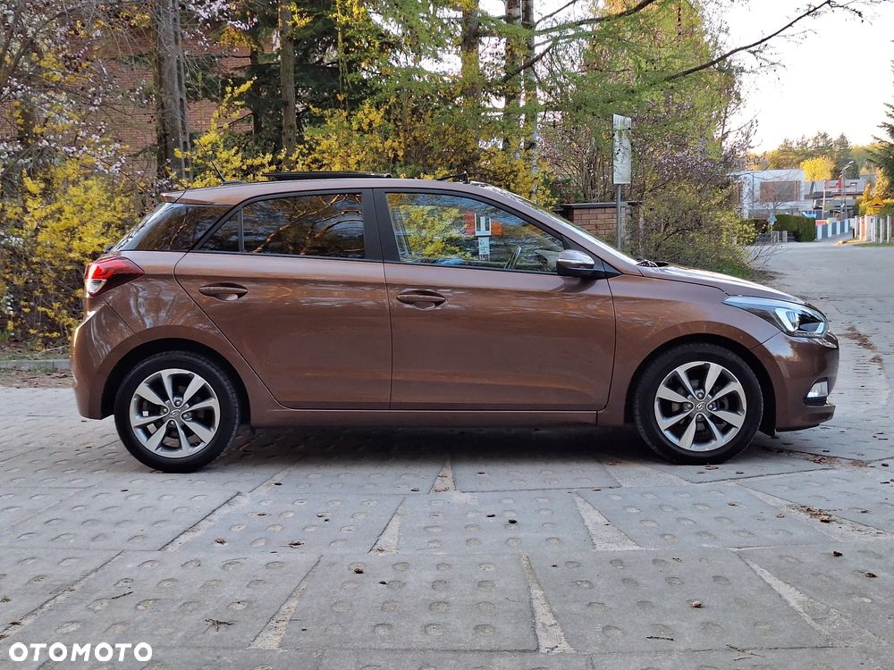 Hyundai i20 1.4 YES Gold - 15