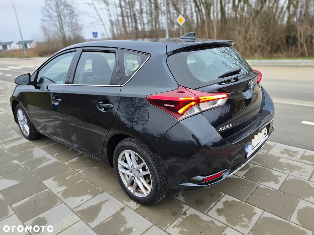 Toyota Auris 1.6 Premium Comfort - 7