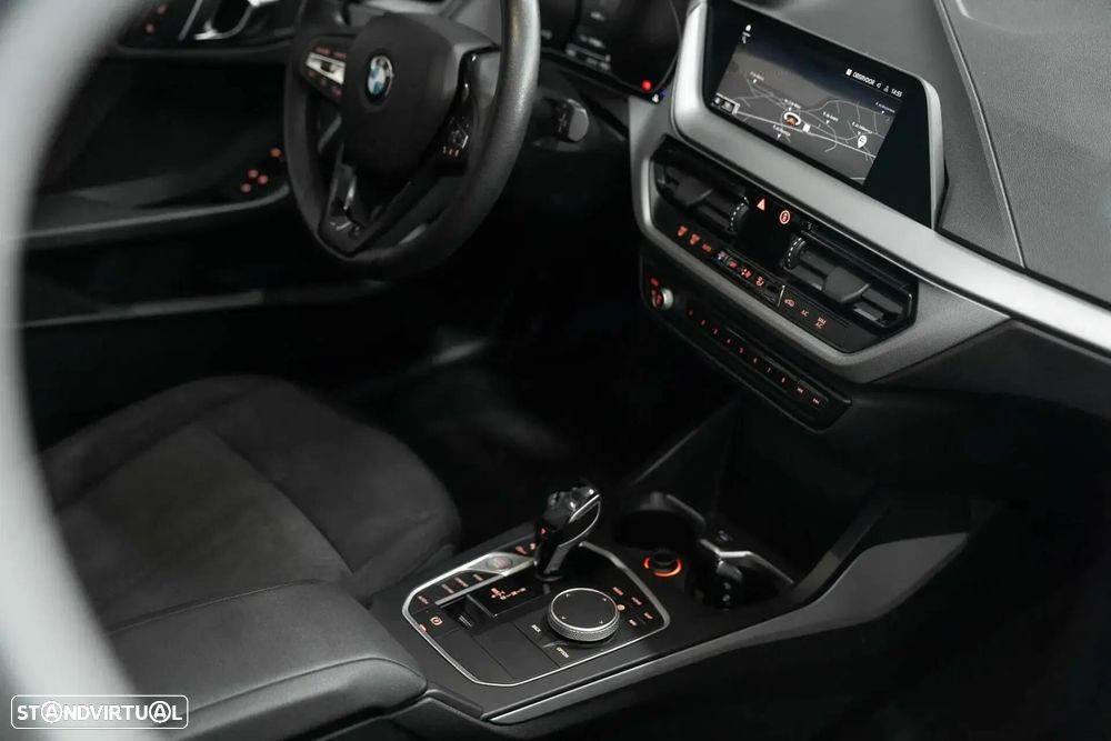 BMW 116 Standard - 17