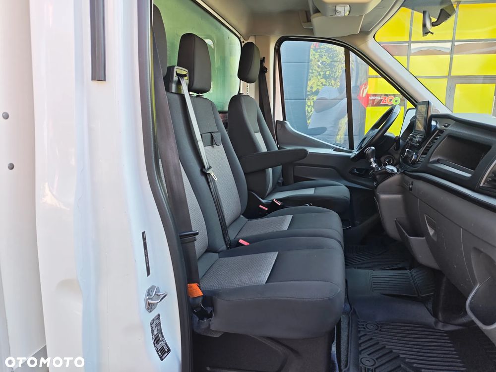 Ford Transit - 26