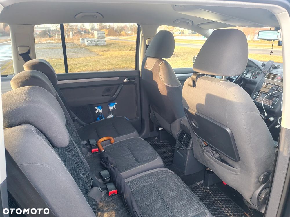 Volkswagen Touran 1.4 TSI Highline - 8
