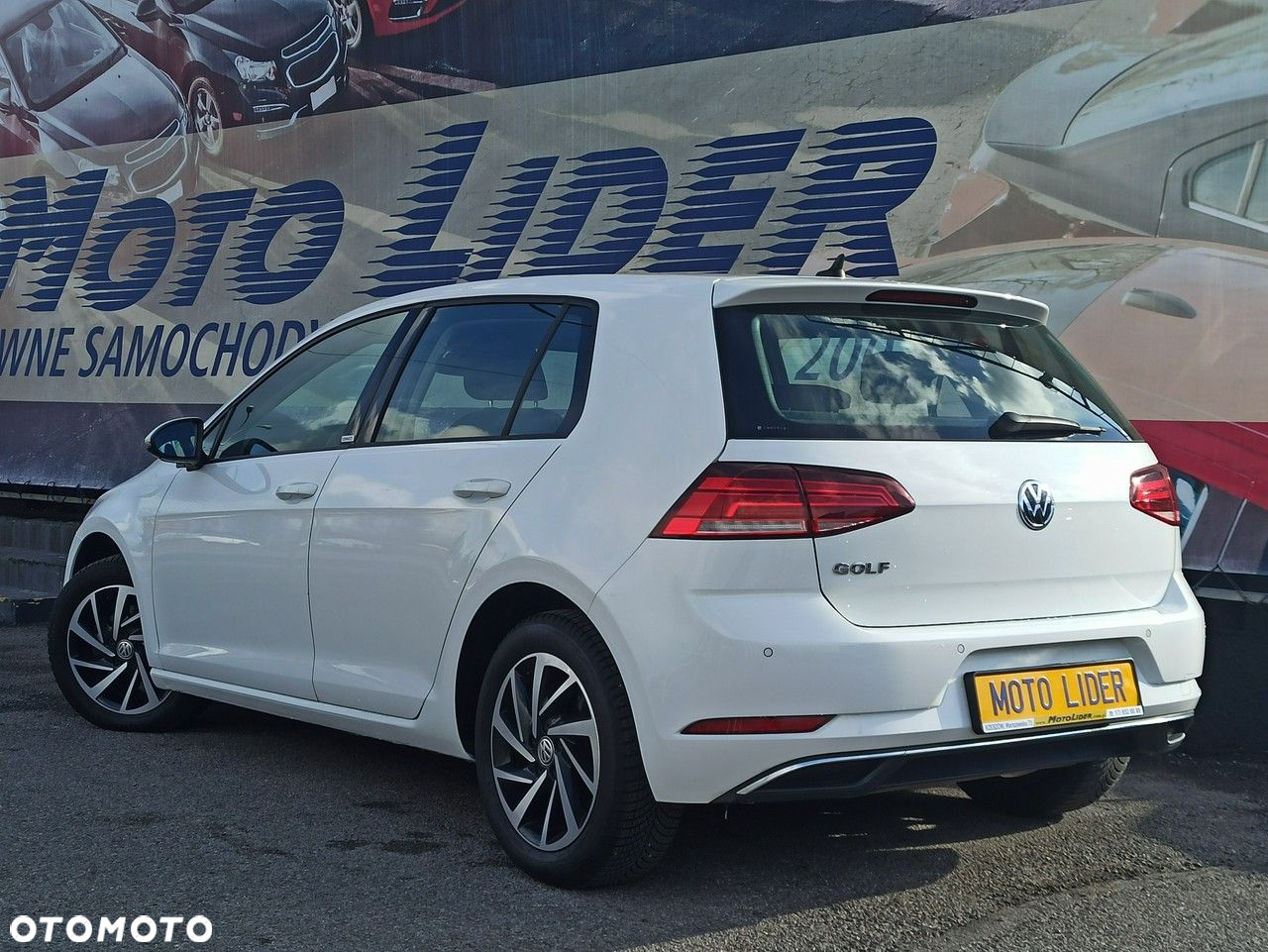 Volkswagen Golf 1.0 TSI OPF Comfortline - 4