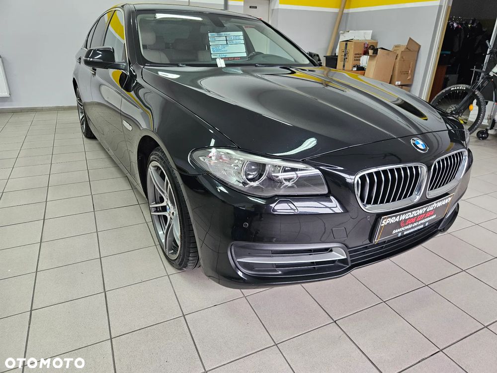 BMW Seria 5 520d xDrive Luxury Line - 17