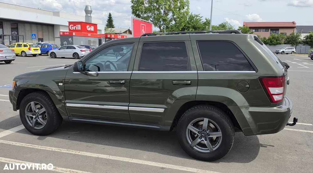 Jeep Grand Cherokee - 14