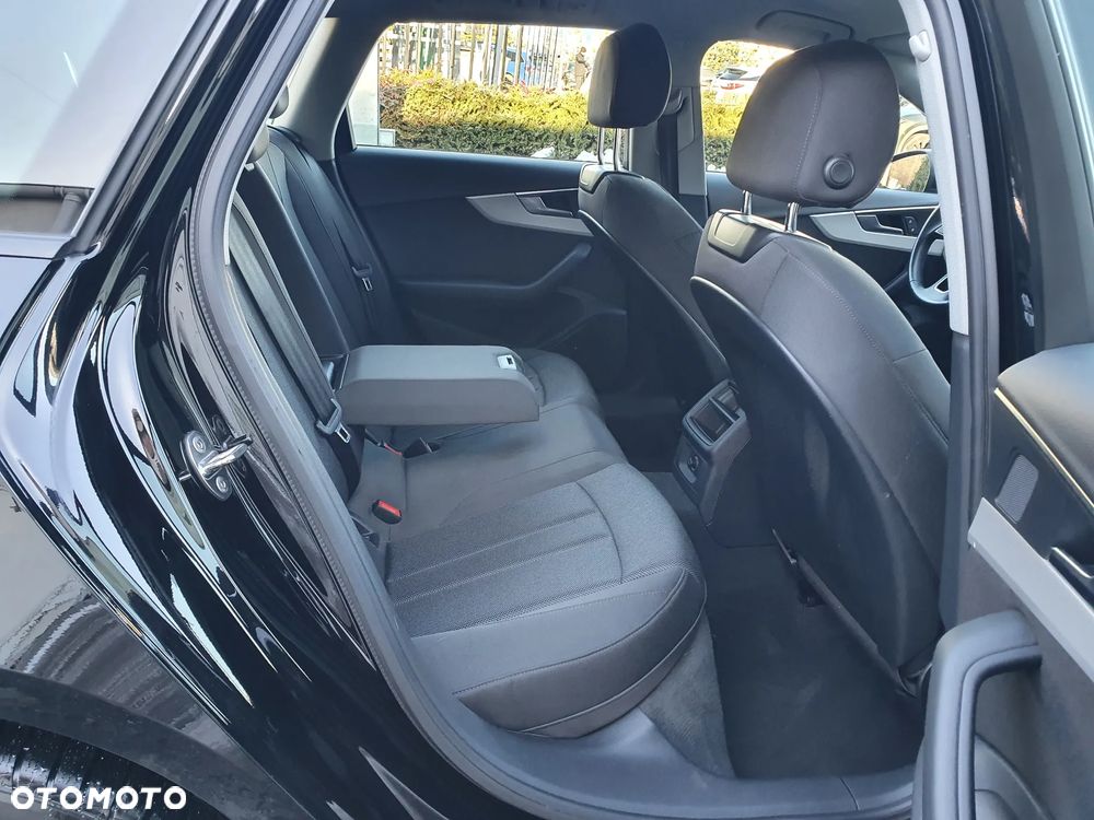 Audi A4 Avant 2.0 TDI S tronic - 23