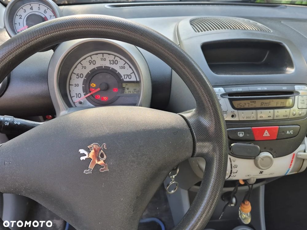 Peugeot 107 - 6