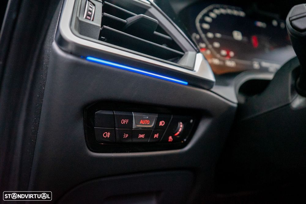 BMW M3 Competition xDrive - 42