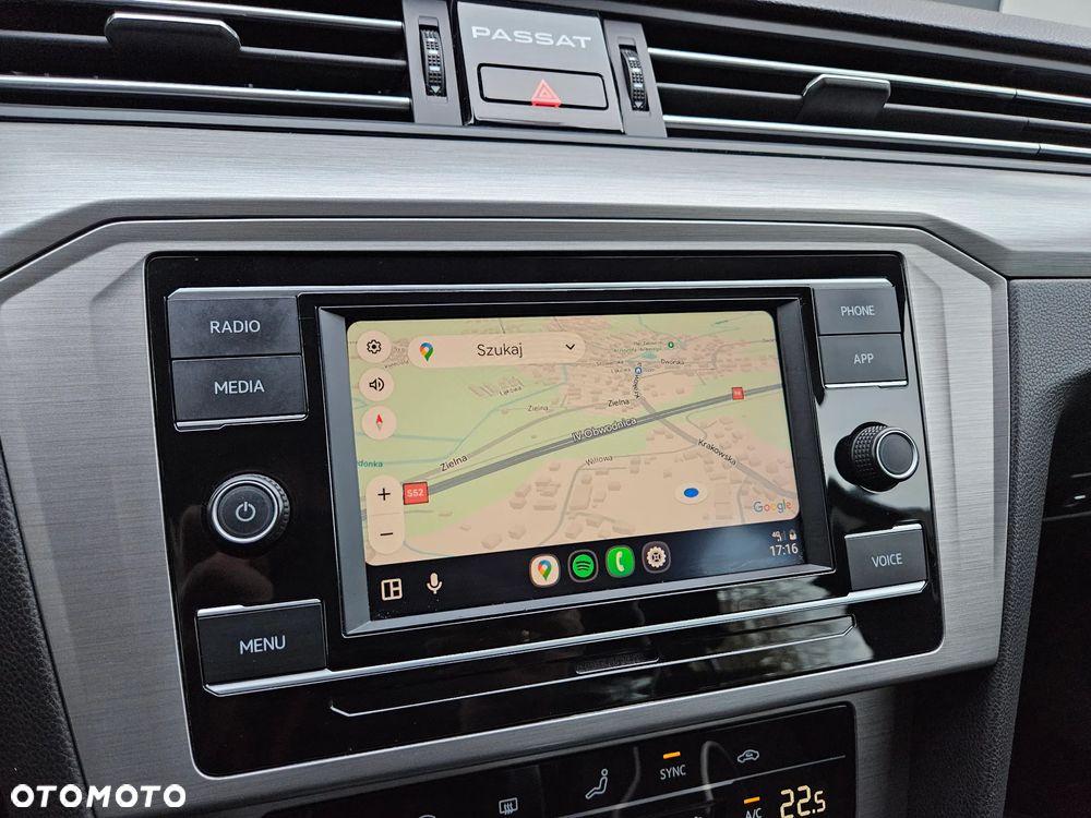 Volkswagen Passat - 18
