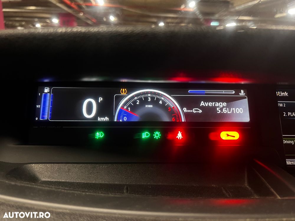 Renault Grand Scenic - 12