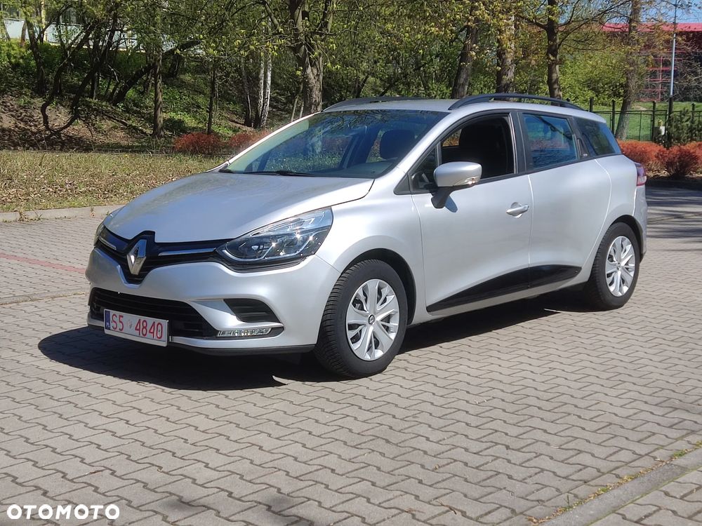 Renault Clio 1.2 16V Confort Privilege - 3