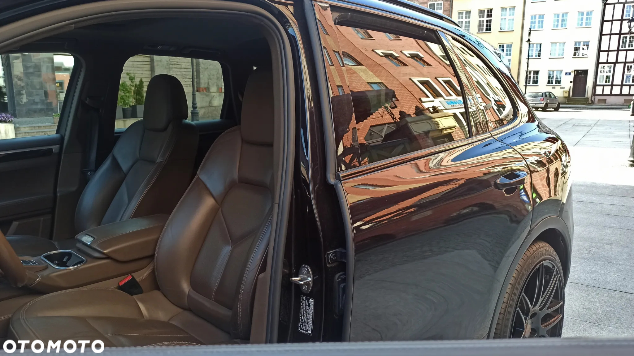 Porsche Cayenne Platinum Edition - 21